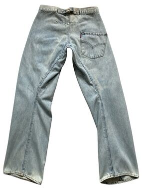 Vintage 90s Levi’s Engineered Back Buckle Light Wash Jeans ⭐️